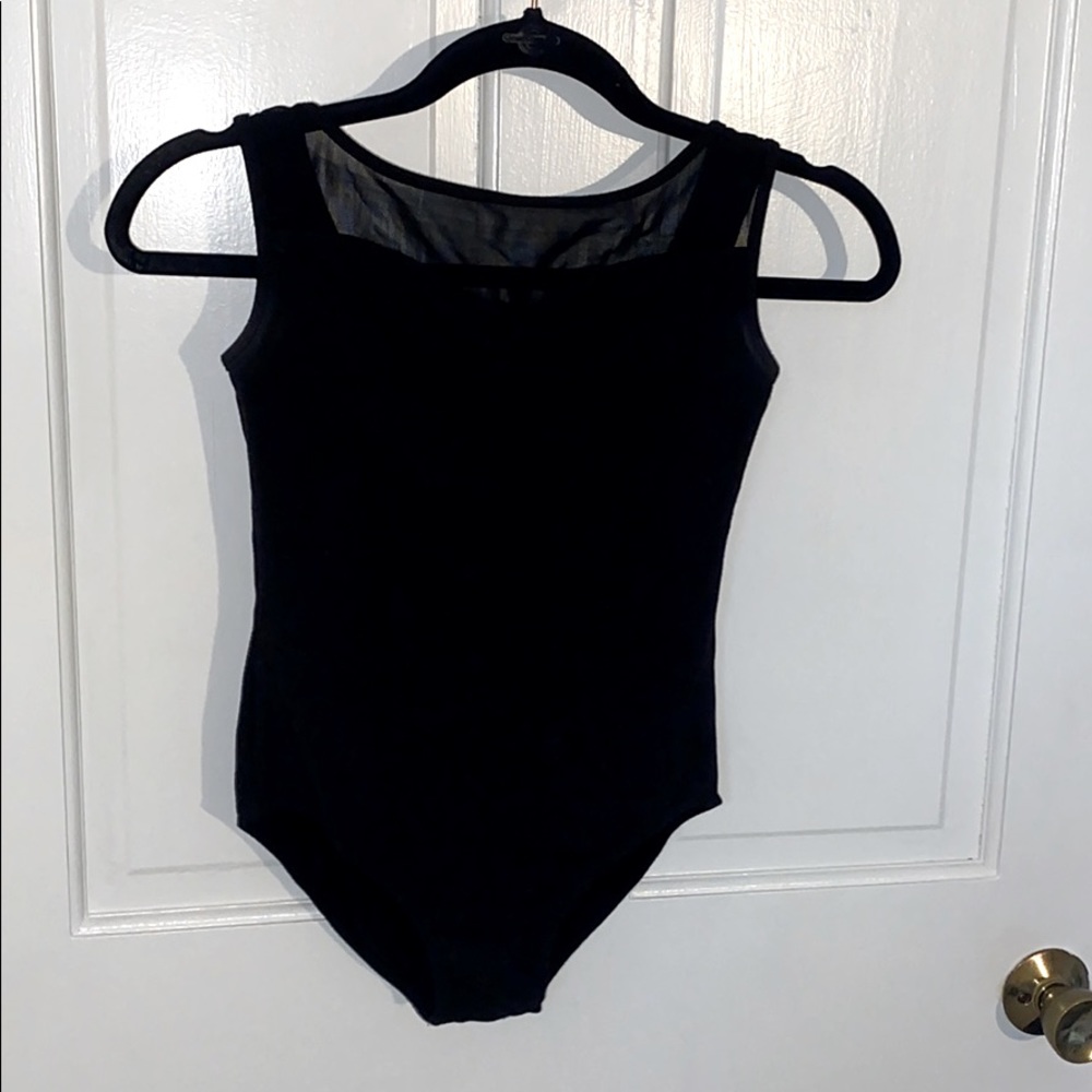 Block mesh sweetheart neckline black leotard